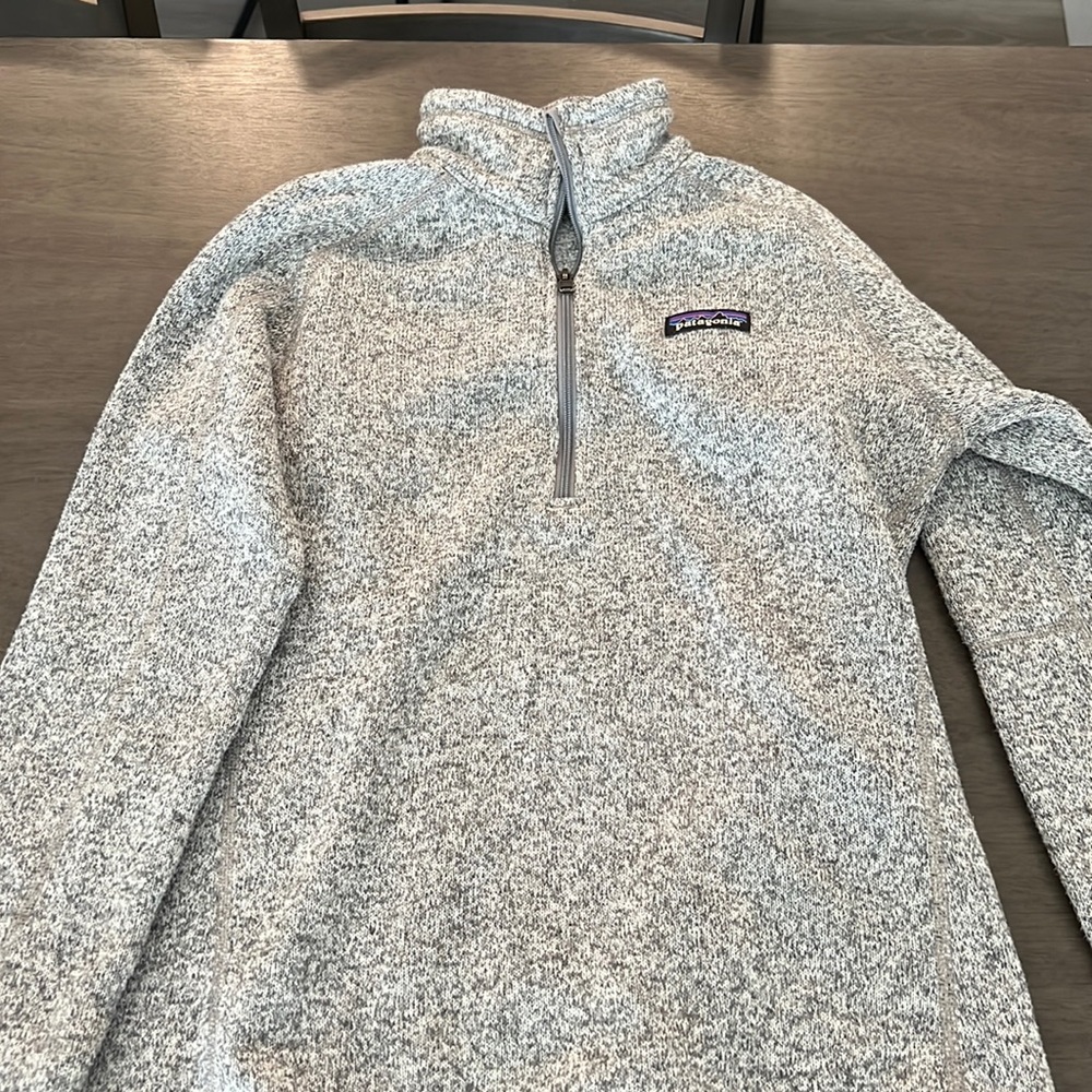 Patagonia Women’s Grey Half Zip